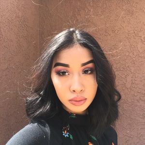 Meet your Posher, Leslie